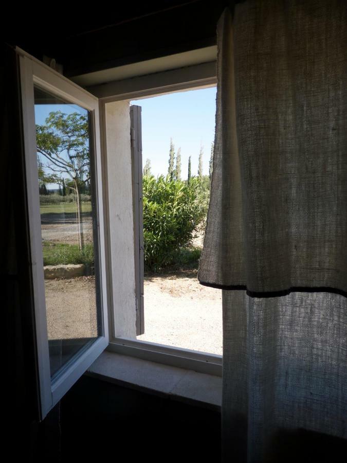 Bed and Breakfast Domaine De Fontbelle Graveson Exterior foto